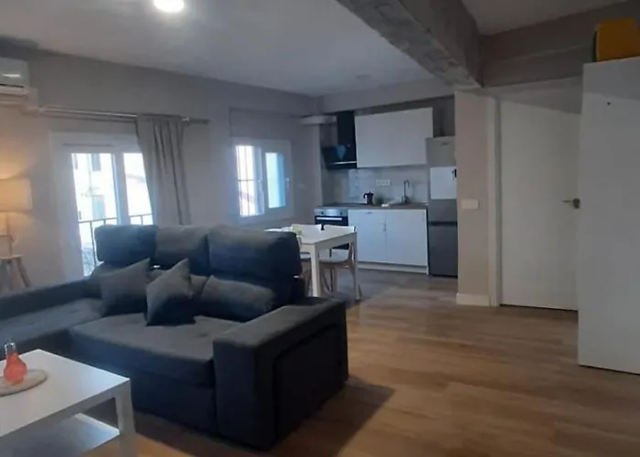 Almeria Centro- Piso Reformado, Exterior, Wifi, A 1 Minuto De Puerta Purchena