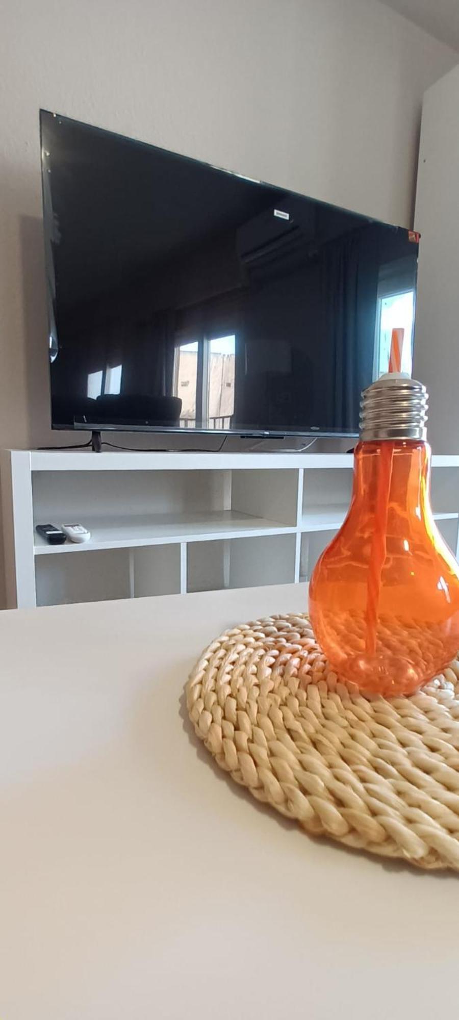 Centro- Piso Reformado, Exterior, Wifi, A 1 Minuto De Puerta Purchena *