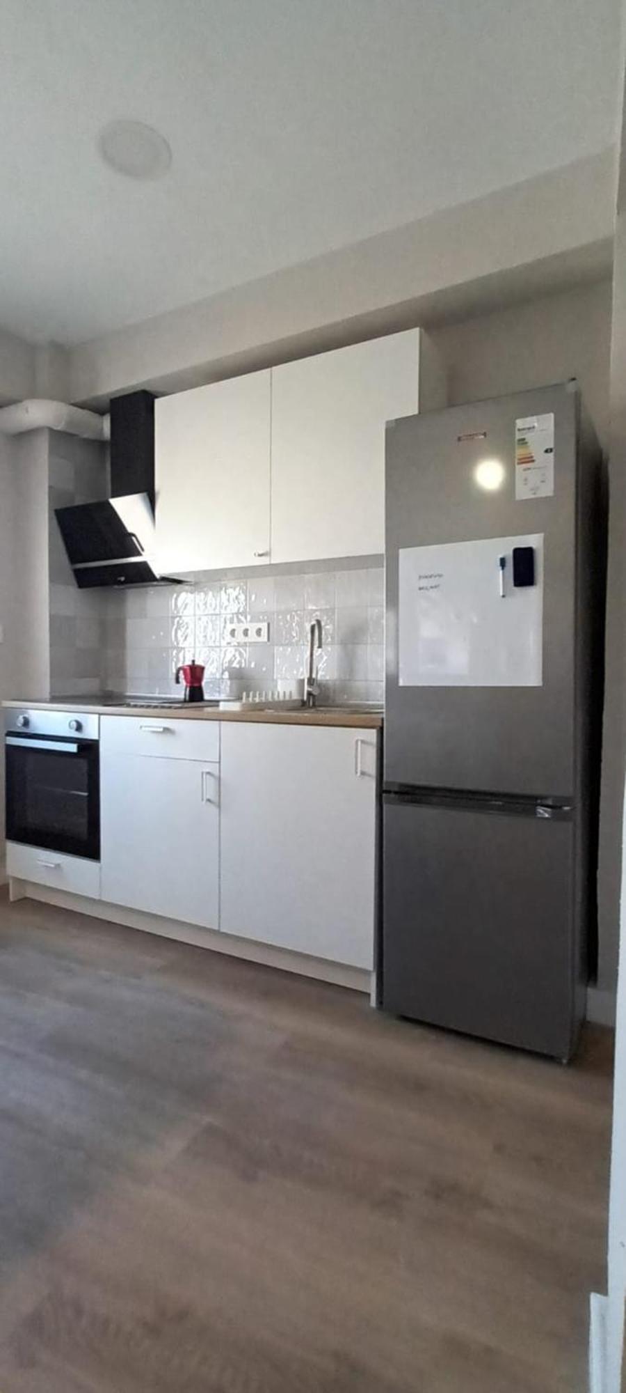 Centro- Piso Reformado, Exterior, Wifi, A 1 Minuto De Puerta Purchena *