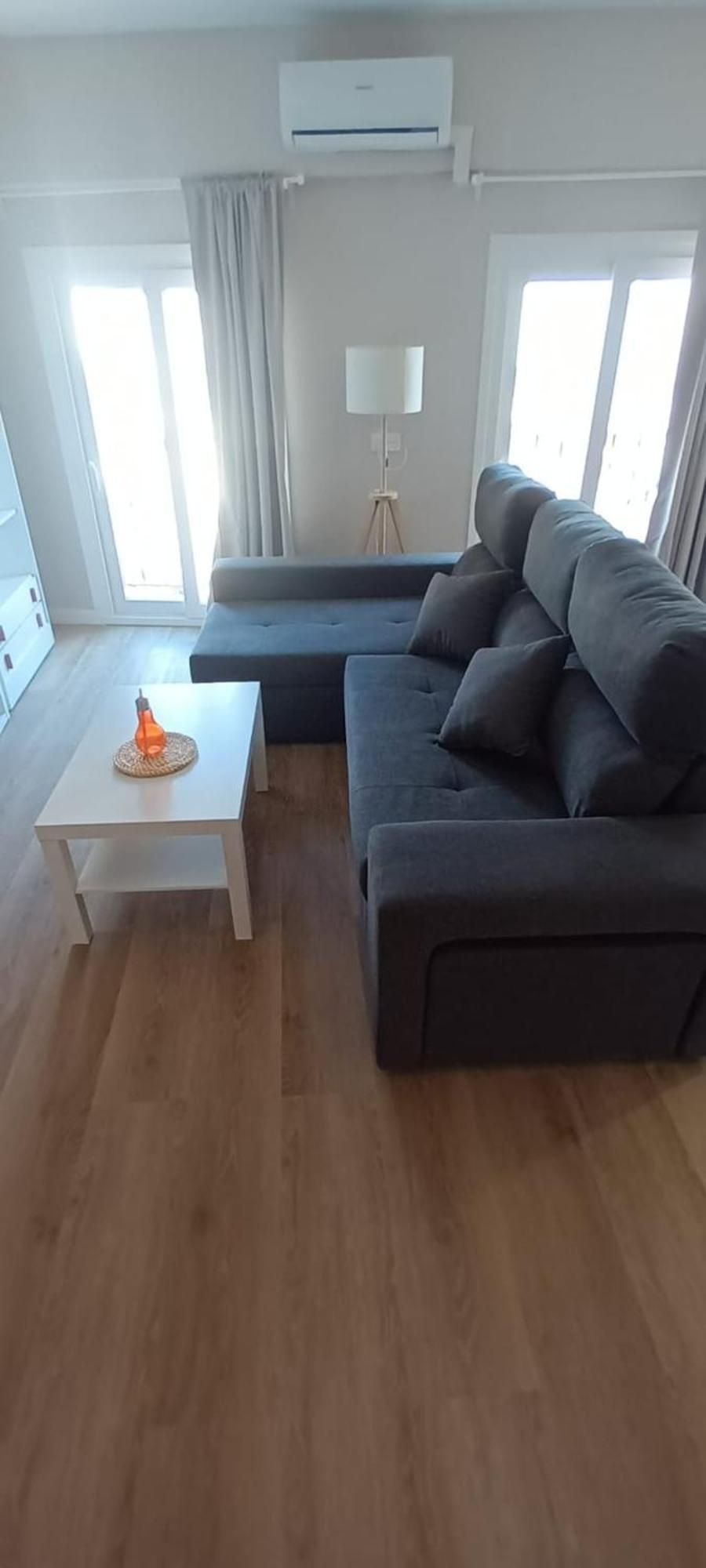 Centro- Piso Reformado, Exterior, Wifi, A 1 Minuto De Puerta Purchena